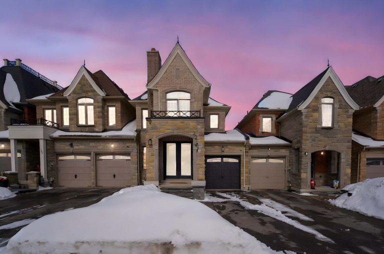 1-web-or-mls-109-alex-campbell-crescent