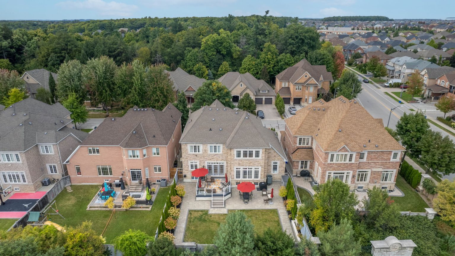 104-web-or-mls-11-beauvista-ct