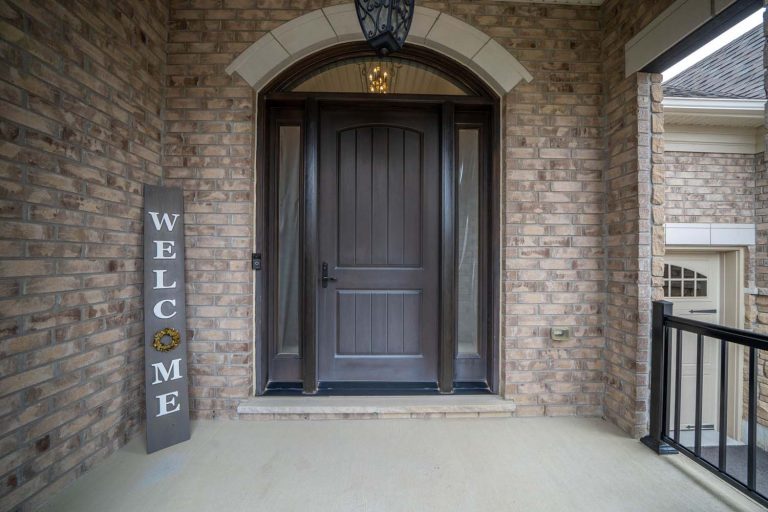 11-web-or-mls-31-munsie-dr