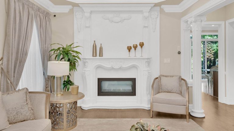 11-web-or-mls-6-orwell-dr