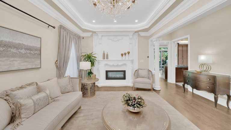 12-web-or-mls-6-orwell-dr