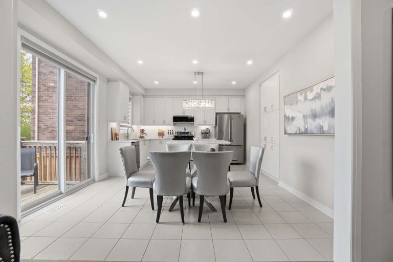 15-web-or-mls-92-pridham-pl