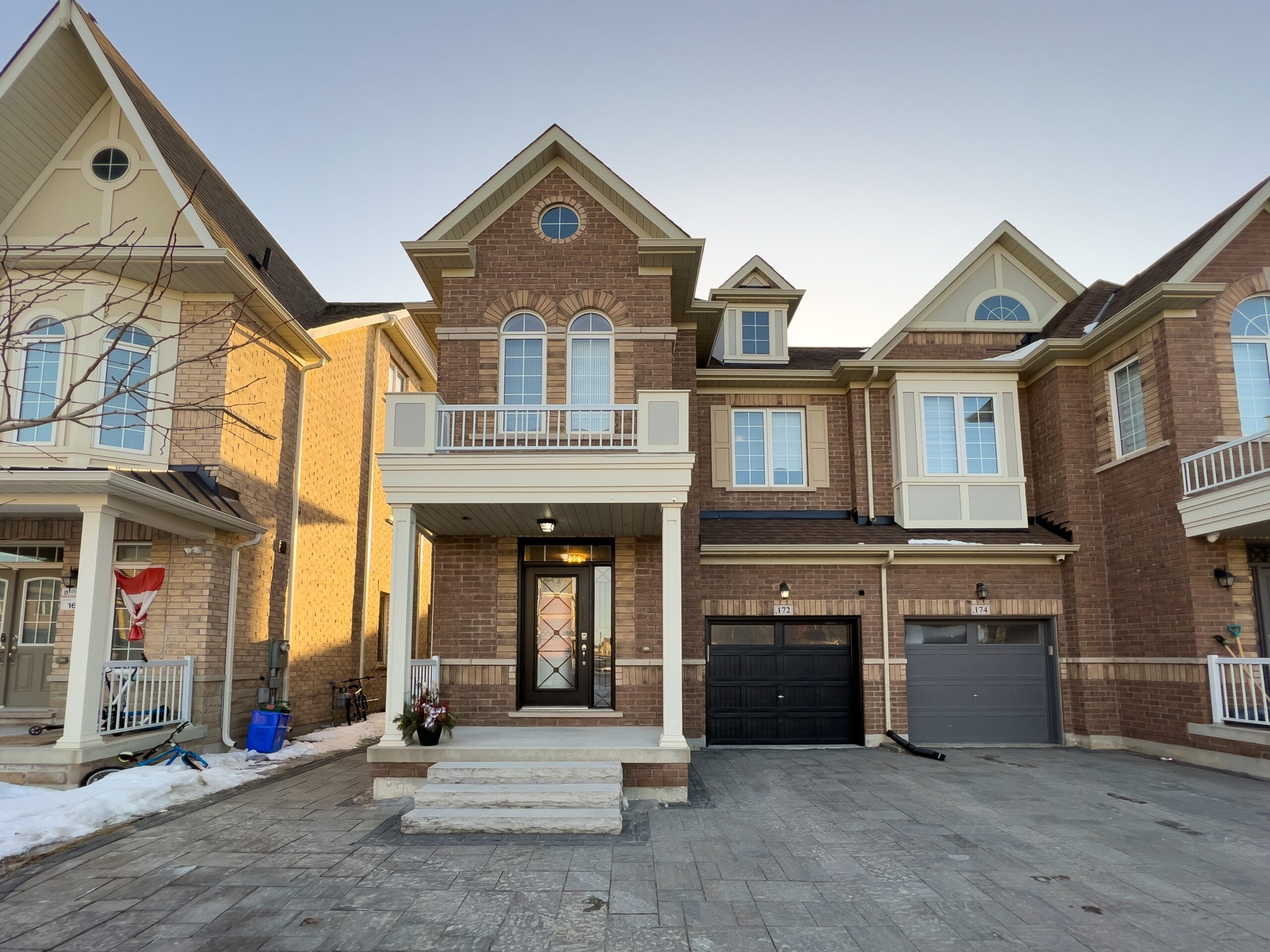 172 Pelee Ave Kleinburg ON L4H-print-006-049-Front Exterior-3499x2624-300dpi