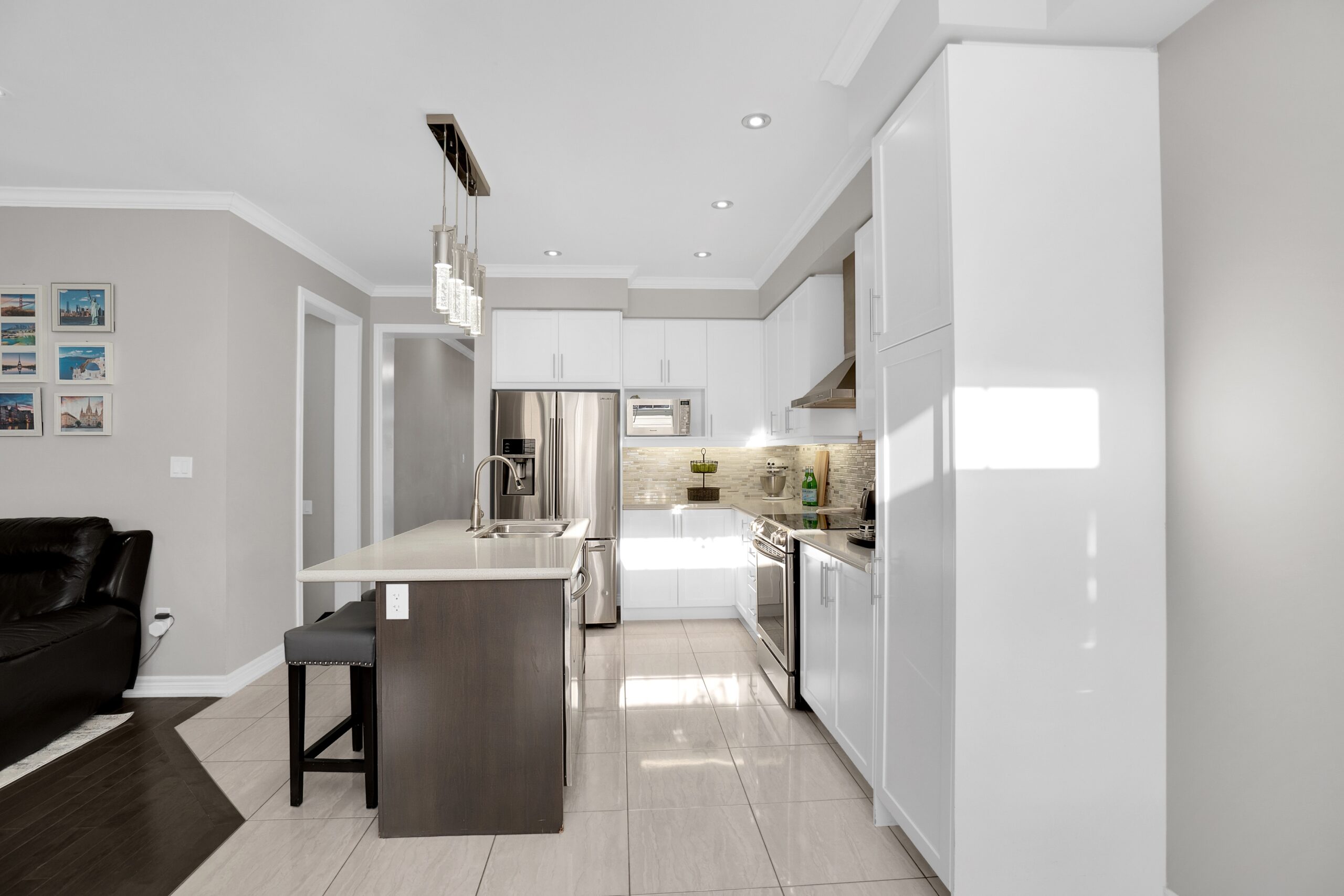 172 Pelee Ave Kleinburg ON L4H-print-016-036-Kitchen-4200x2800-300dpi