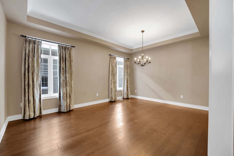 18-web-or-mls-31-munsie-dr