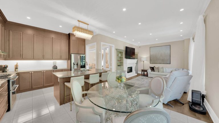 18-web-or-mls-6-orwell-dr