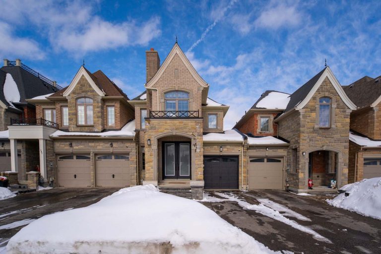 2-web-or-mls-109-alex-campbell-crescent