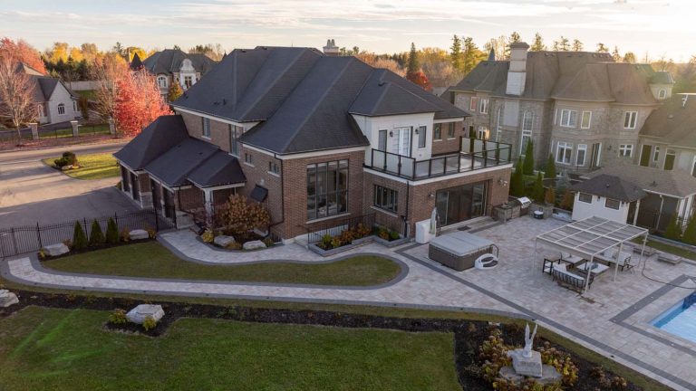 22-web-or-mls-78-mizuno-crescent