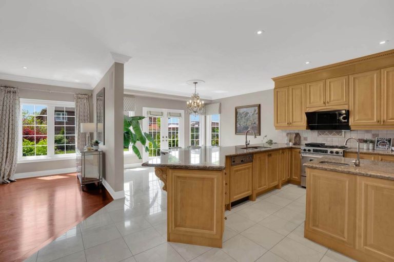 24-print-173-polo-crescent