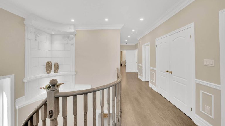 27-web-or-mls-6-orwell-dr