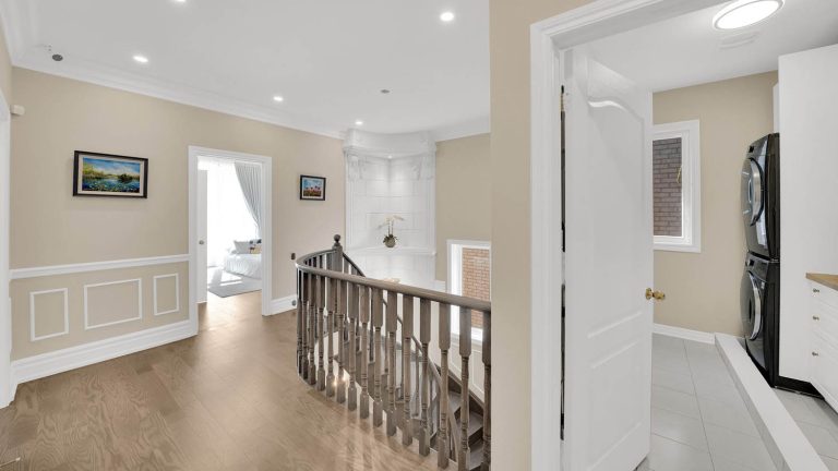 28-web-or-mls-6-orwell-dr