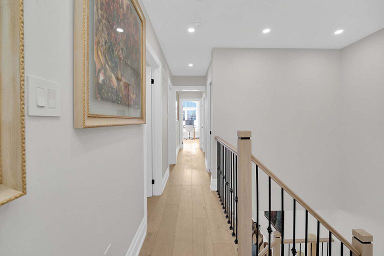 29-web-or-mls-109-alex-campbell-crescent