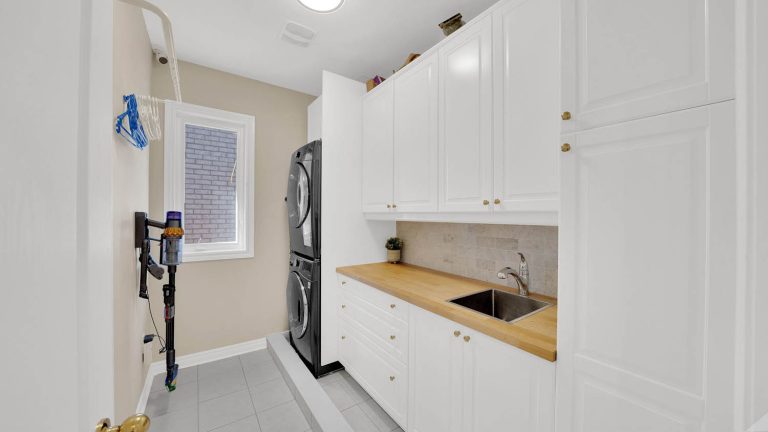 29-web-or-mls-6-orwell-dr