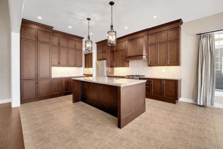 30-web-or-mls-31-munsie-dr