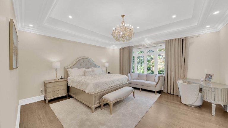 30-web-or-mls-6-orwell-dr