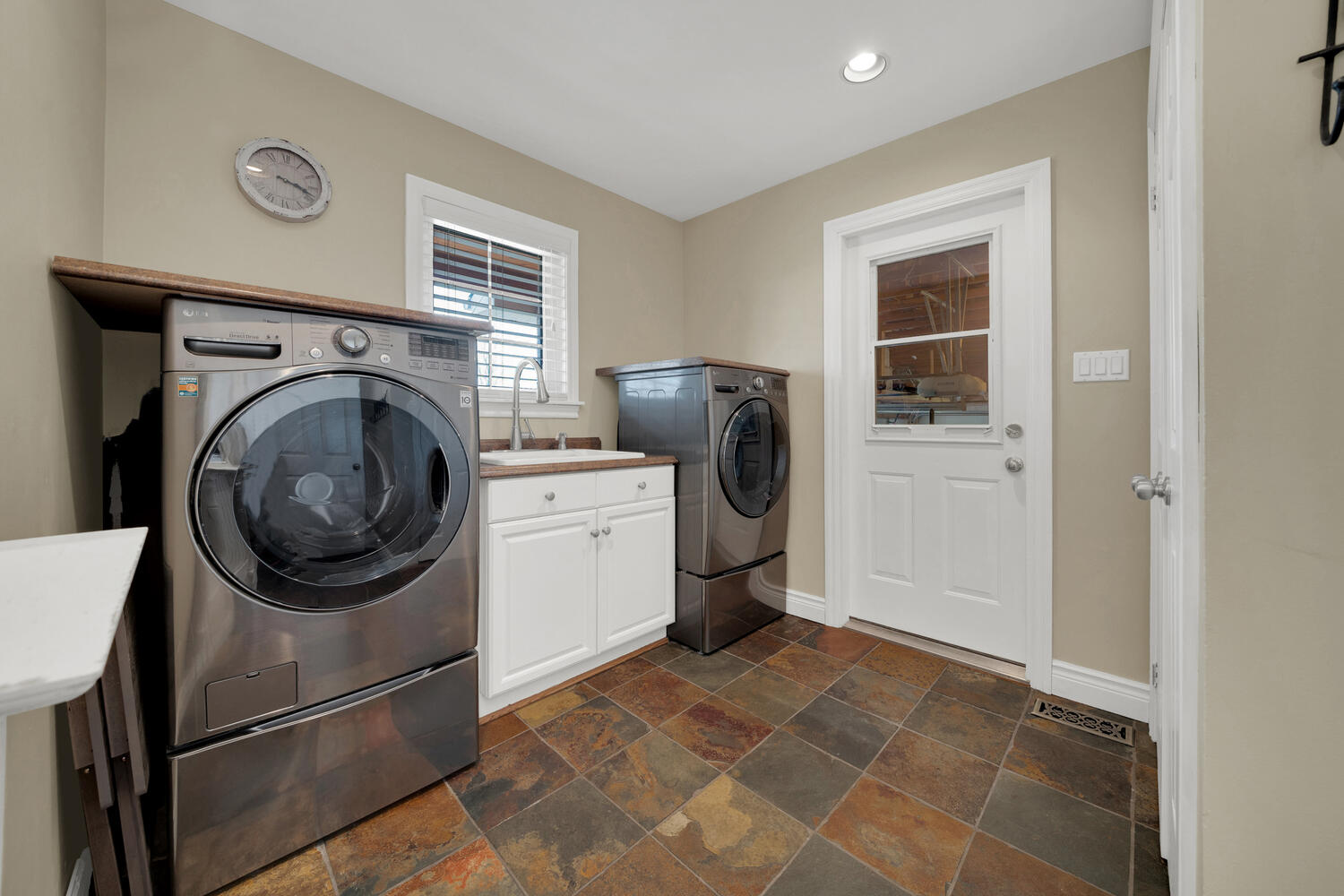 32 - Mudroom-032-049-1500x1000