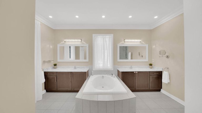 33-web-or-mls-6-orwell-dr