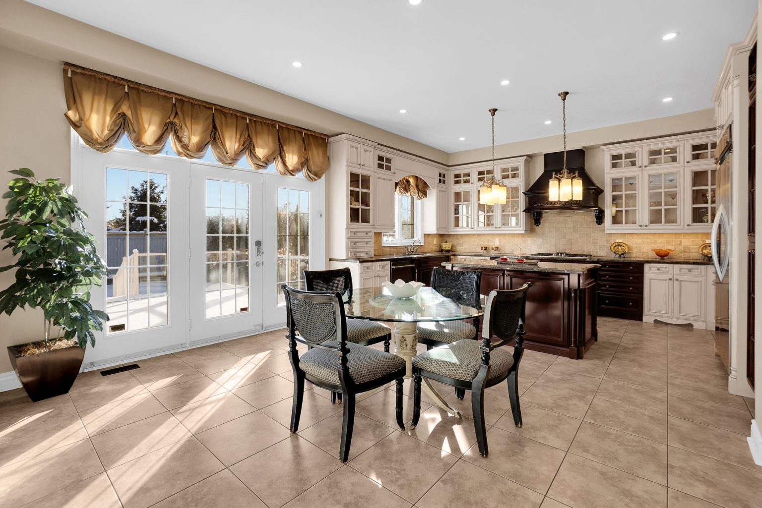 34-web-or-mls-11-beauvista-ct