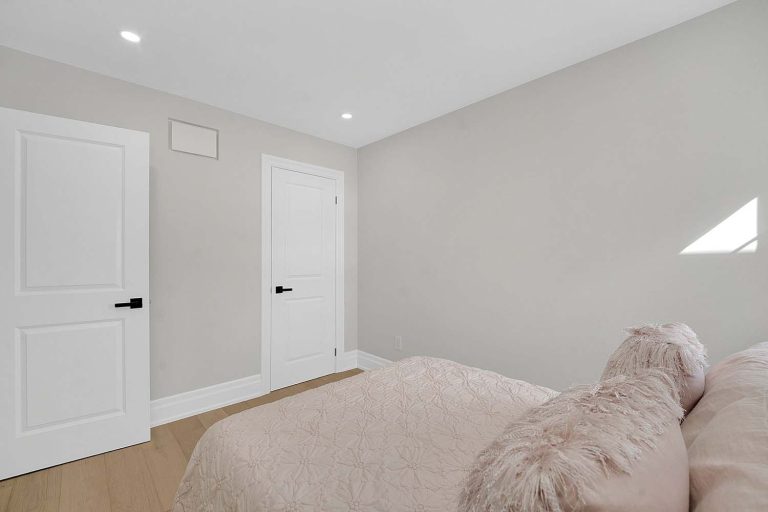 35-web-or-mls-109-alex-campbell-crescent