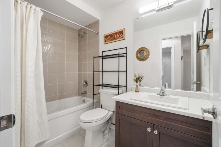 35-web-or-mls-92-pridham-pl