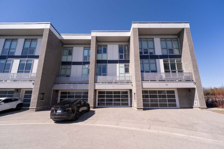 4-web-or-mls-3793-mangusta-ct