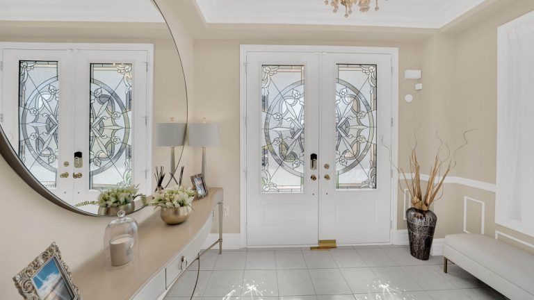 4-web-or-mls-6-orwell-dr