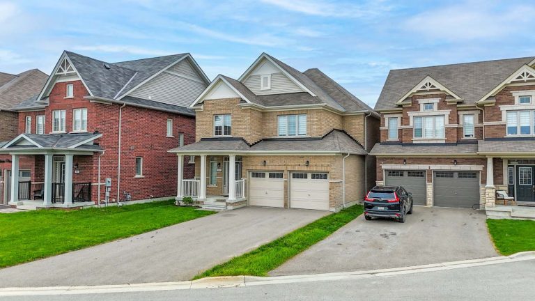 4-web-or-mls-92-pridham-pl