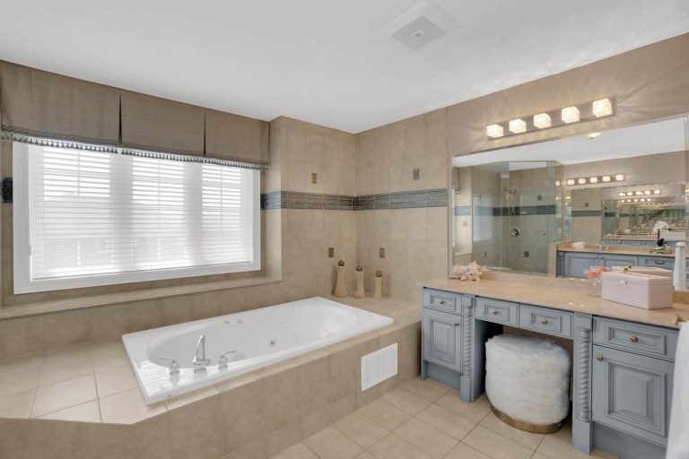 47-print-173-polo-crescent