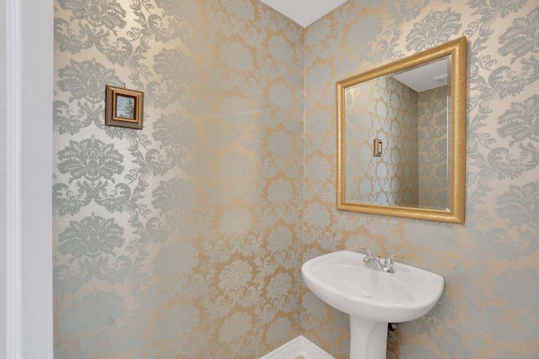 48-print-173-polo-crescent