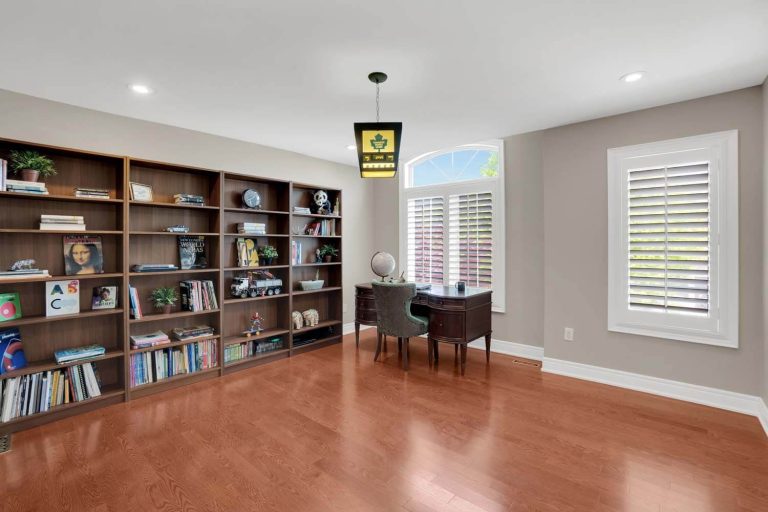 57-print-173-polo-crescent