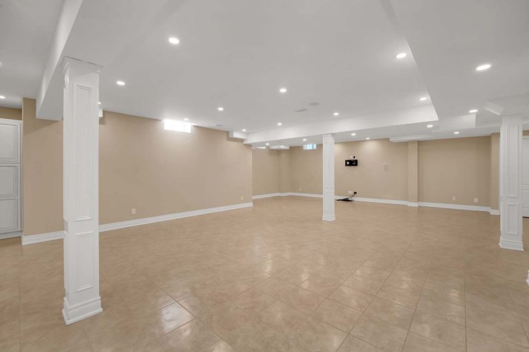 57-web-or-mls-31-munsie-dr