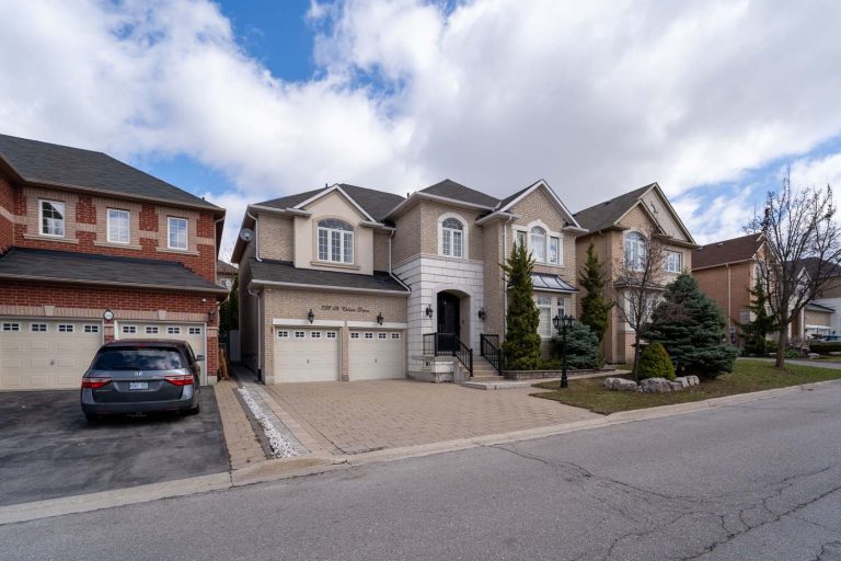 6-web-or-mls-328-st-urbain-dr