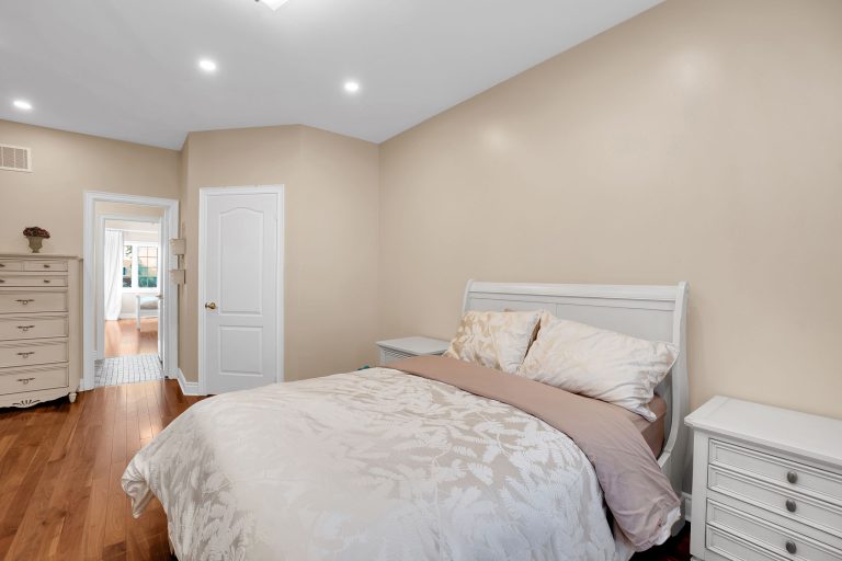 63-web-or-mls-11-beauvista-ct