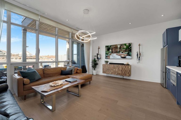 7-web-or-mls-3793-mangusta-ct