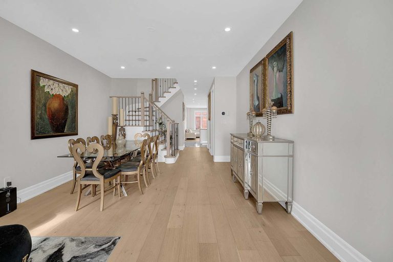 9-web-or-mls-109-alex-campbell-crescent