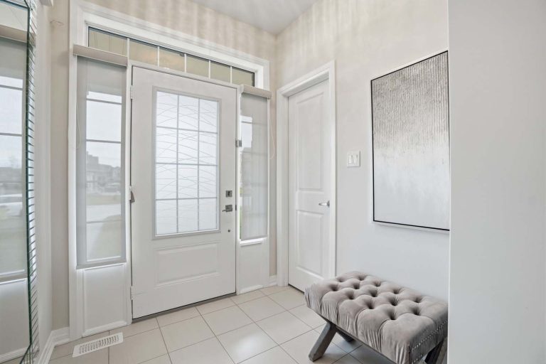 9-web-or-mls-92-pridham-pl